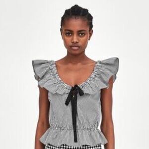 Zara TRF Black & White Gingham Ruffle Crop Top Size X-Small